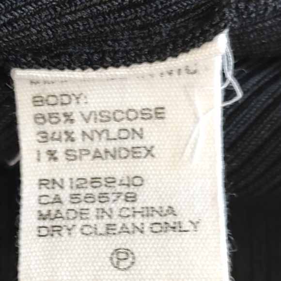 Intermix Black One-Shoulder Ribbed Tank Top - Picture 3 of 4